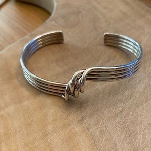 Beautiful vintage twisted silver cuff bracelet
